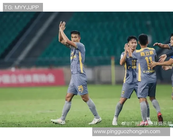 天成足球明星盘点及其辉煌成就与影响力分析